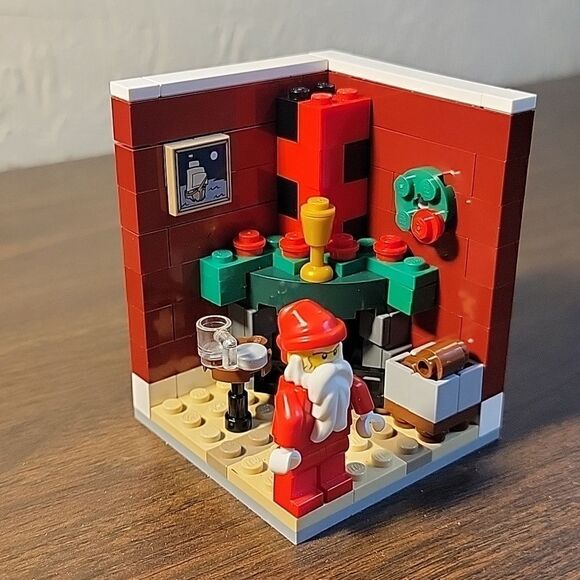 LEGO LIMITED EDITION 2011 HOLIDAY SET 3300002 CHRISTMAS MORNING BUILDING SET - Picture 2 of 11